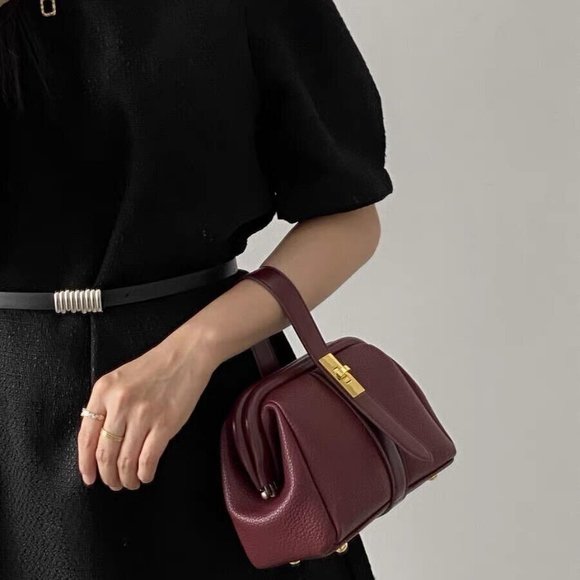 Unique top handle/crossbody vegan leather handbag - burgundy - Picture 2 of 8